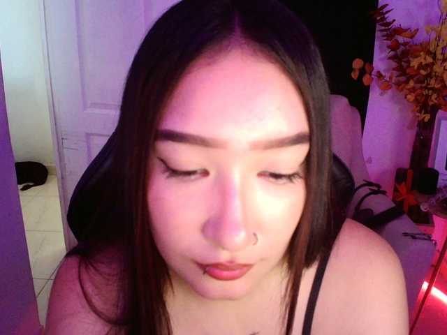 Live sex webcam photo for ThiaraDior #290448186