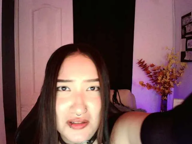 Live sex webcam photo for ThiaraDior #290652525