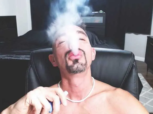 Live sex webcam photo for ThickD2C #277073535