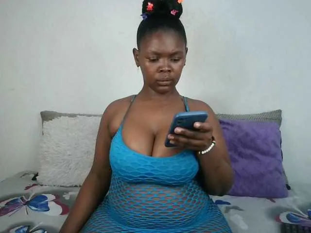 Live sex webcam photo for Thickqueenxxx #291132746