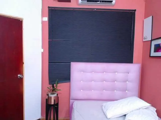 Live sex webcam photo for ThinPrincess #290484609