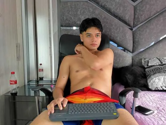 Live sex webcam photo for Thomas-escobar1 #276760901