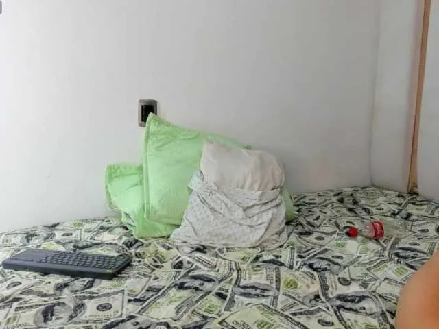Live sex webcam photo for Thomas-escobar1 #276972391