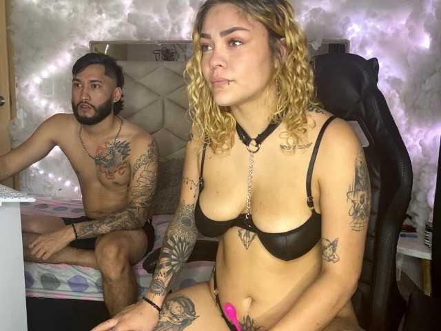 Live sex webcam photo for Thomasandkitana #275981184