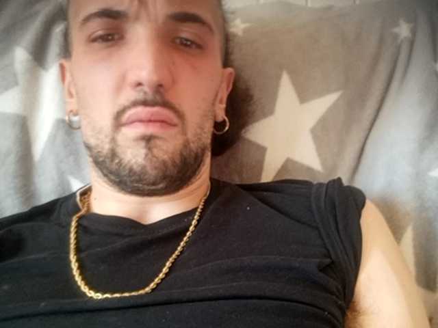 Live sex webcam photo for Thuxulo93x #276921129