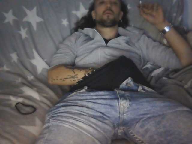 Live sex webcam photo for Thuxulo93x #276922522