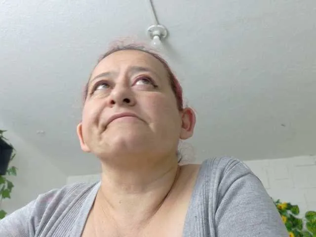 Live sex webcam photo for TianaMorrison #290483789