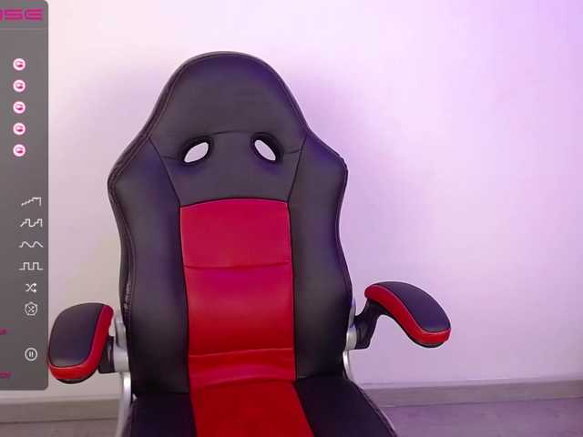 Live sex webcam photo for TianaRouse #275556675