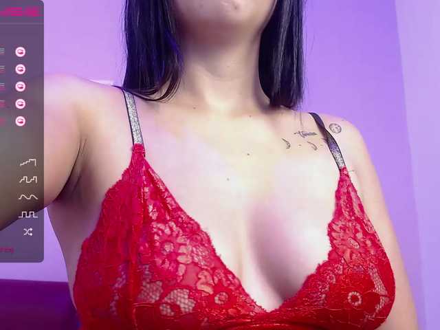 Live sex webcam photo for TianaRouse #275658760