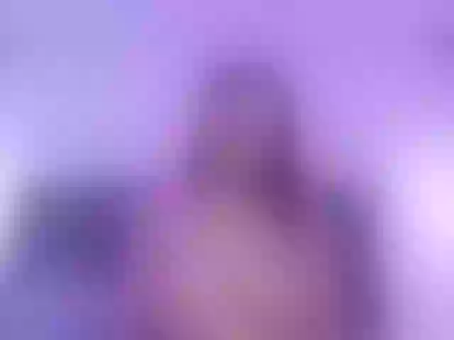 Live sex webcam photo for Tiara- #290341741