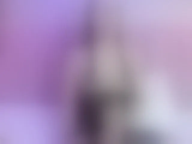 Live sex webcam photo for Tiara- #290697191