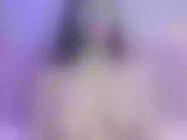 Live sex webcam photo for Tiara- #290739879