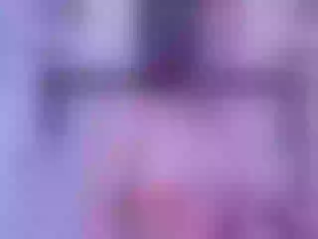 Live sex webcam photo for Tiara- #290931400