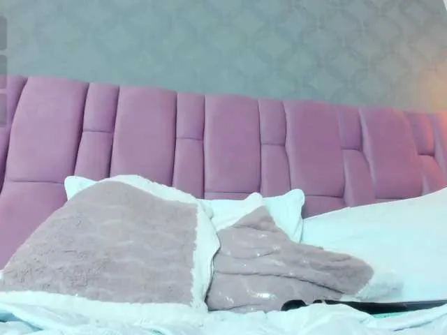 Live sex webcam photo for Tiara- #291010705