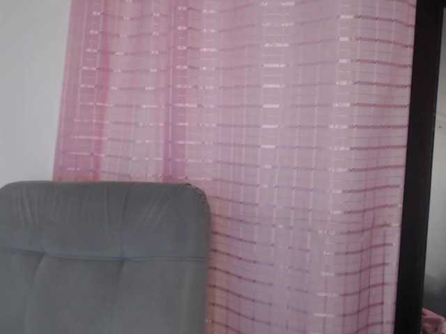 Live sex webcam photo for Tifany-Suarez #274215641