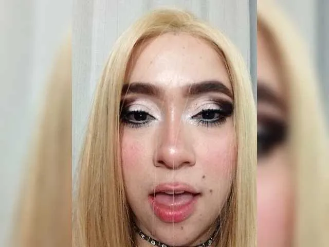 Live sex webcam photo for TiffanyB8 #292258286