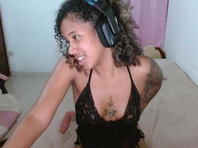 Live sex webcam photo for TiffanyRoouse #286015968