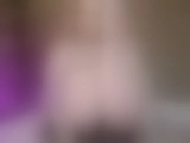 Live sex webcam photo for TiffanyTaboo #293947842
