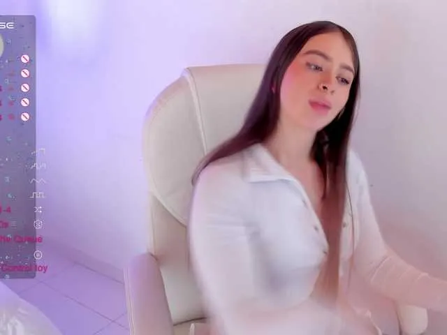 Live sex webcam photo for TiffanyWright #278089540