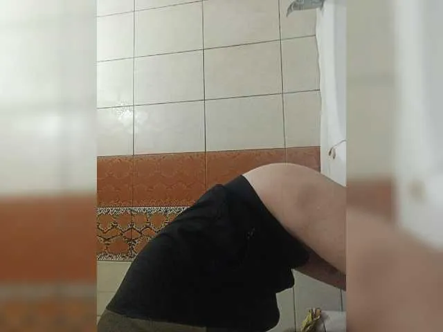 Live sex webcam photo for Tiger42037 #277906631