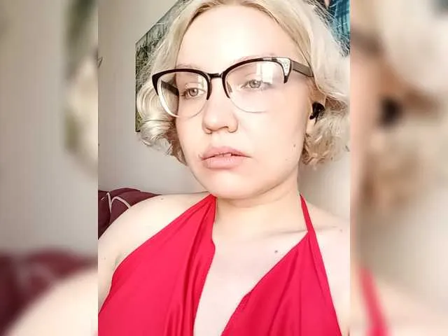 Live sex webcam photo for Tikoffka #291594196