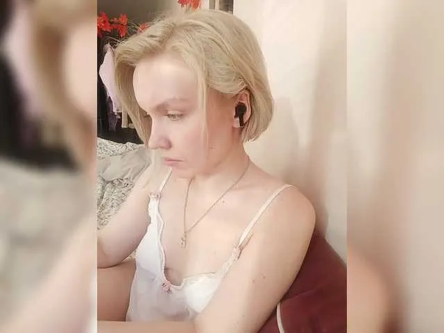 Live sex webcam photo for Tikoffka #291974199