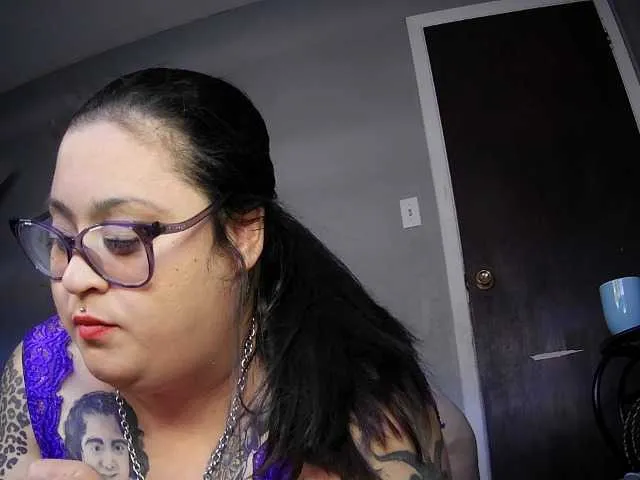 Live sex webcam photo for Tillymarie34 #290171913