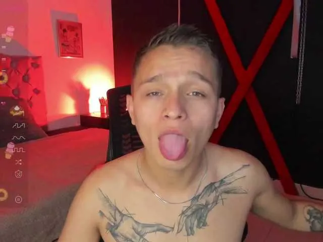 Live sex webcam photo for Tim-Wolf1 #276059775