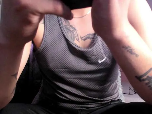 Live sex webcam photo for Tim-Wolf1 #276852903