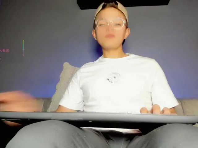 Live sex webcam photo for Tim-Wolf1 #291106547