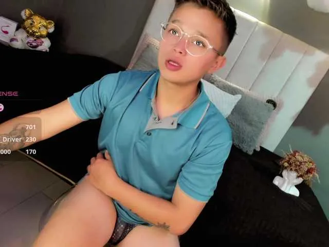 Live sex webcam photo for Tim-Wolf1 #291471431