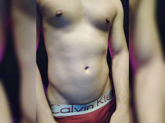 Live sex webcam photo for TimVaze #277396481