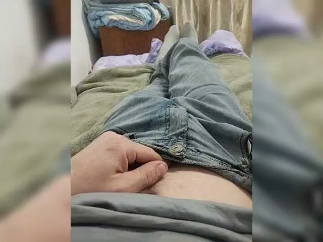 Live sex webcam photo for Timii1 #290529311