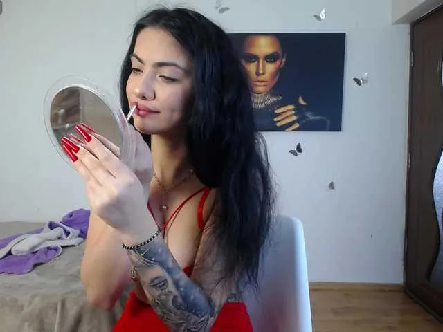 Live sex webcam photo for Tina-Turnerr #277613591