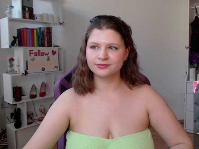 Live sex webcam photo for TinaAngel #277883160