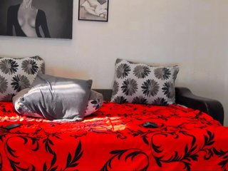 Live sex webcam photo for TinaKay1 #174029360