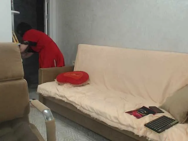Live sex webcam photo for TinaaHott #291268565