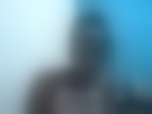 Live sex webcam photo for Tinah2 #294121946