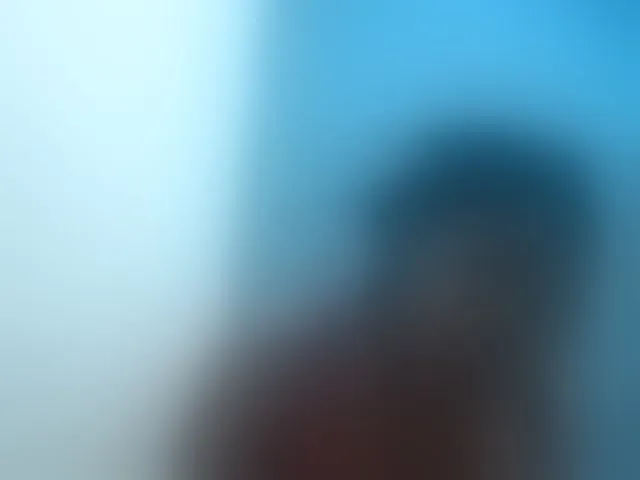 Live sex webcam photo for Tinah2 #294157279