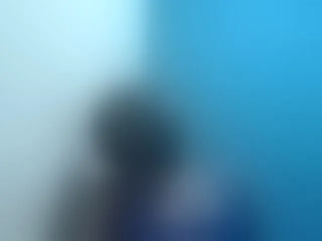Live sex webcam photo for Tinah2 #294183255