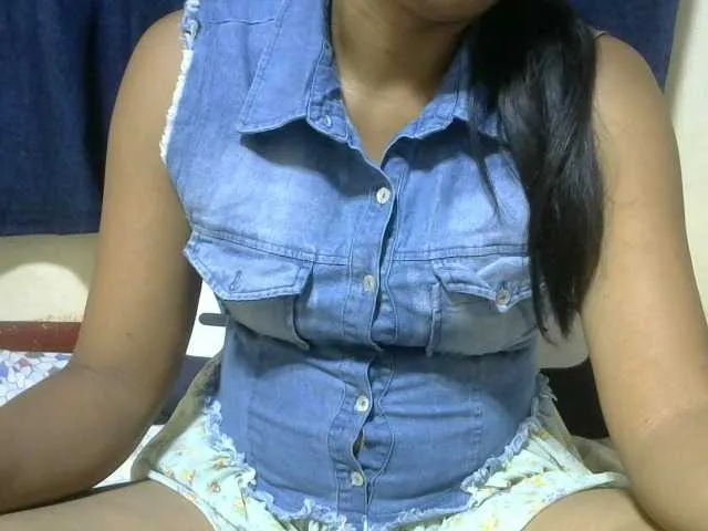 Live sex webcam photo for TinahForyh #272369039