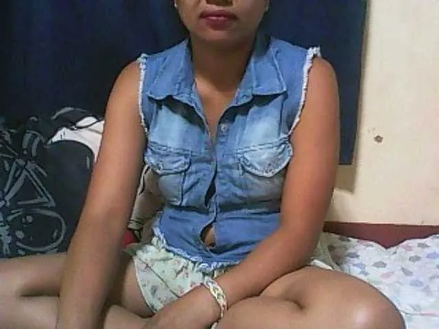 Live sex webcam photo for TinahForyh #272968914