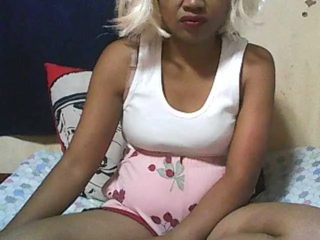 Live sex webcam photo for TinahForyh #273209948