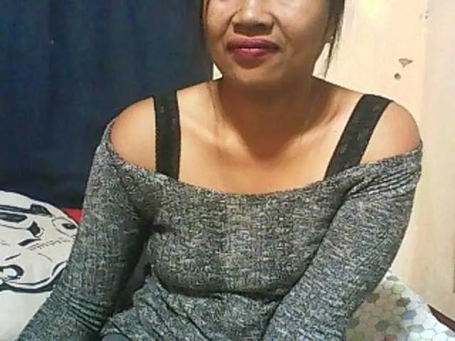 Live sex webcam photo for TinahForyh #273803429