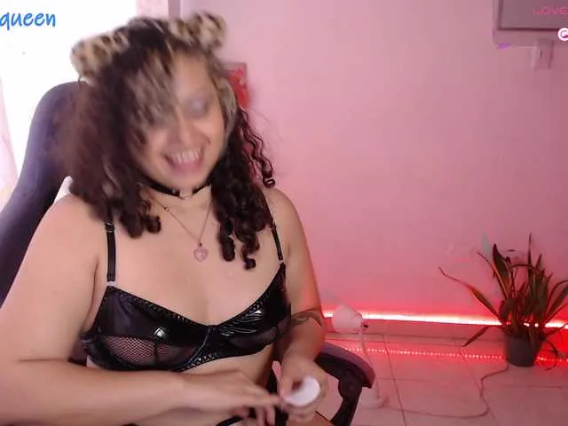 Live sex webcam photo for Tinamqueen #291804641