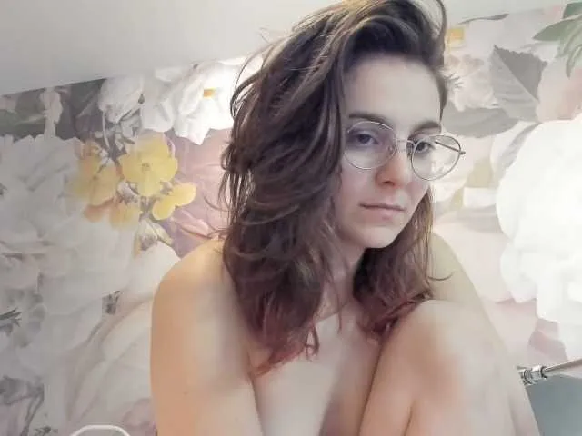 Live sex webcam photo for Tinas5 #277228989