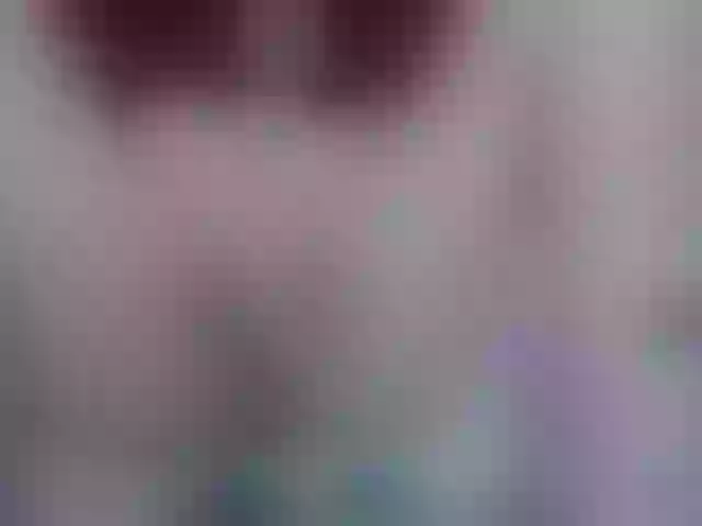 Live sex webcam photo for TinnyViolet #275981156