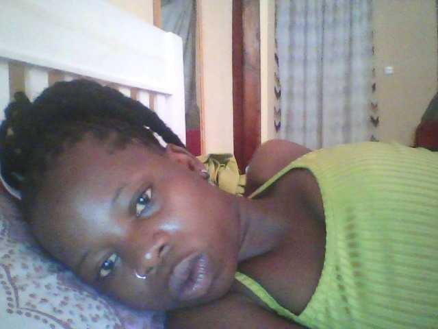 Live sex webcam photo for Tinnysweet #277145466