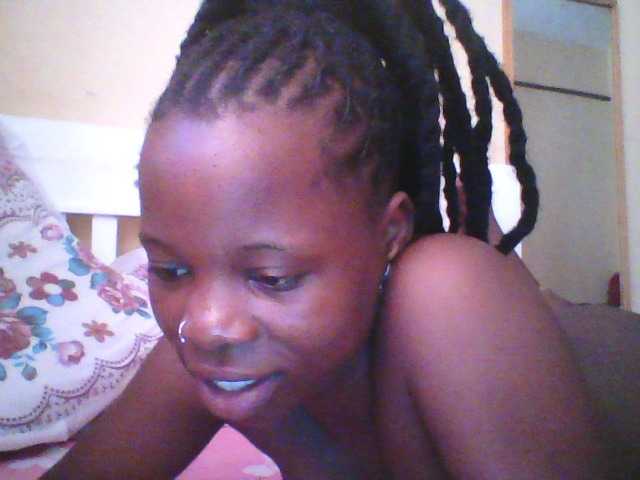 Live sex webcam photo for Tinnysweet #277186380