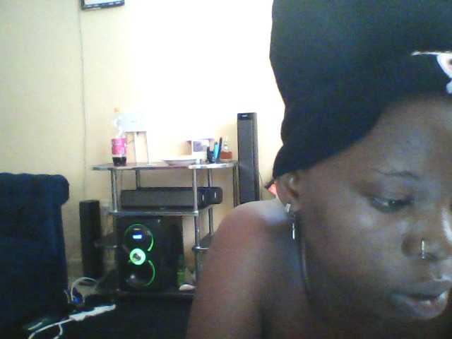 Live sex webcam photo for Tinnysweet #277251033